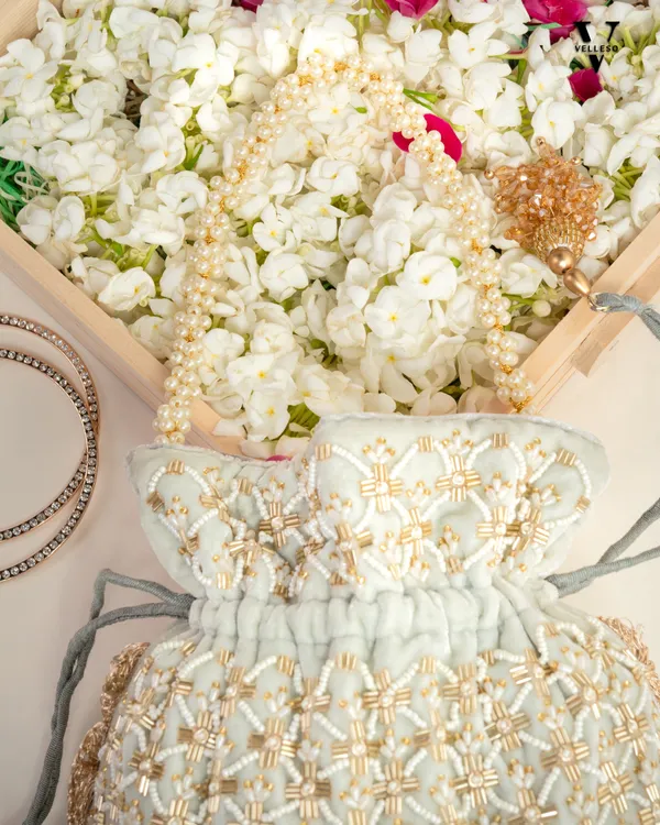 Ivory_Bloom_Pearl_Potli_Bag